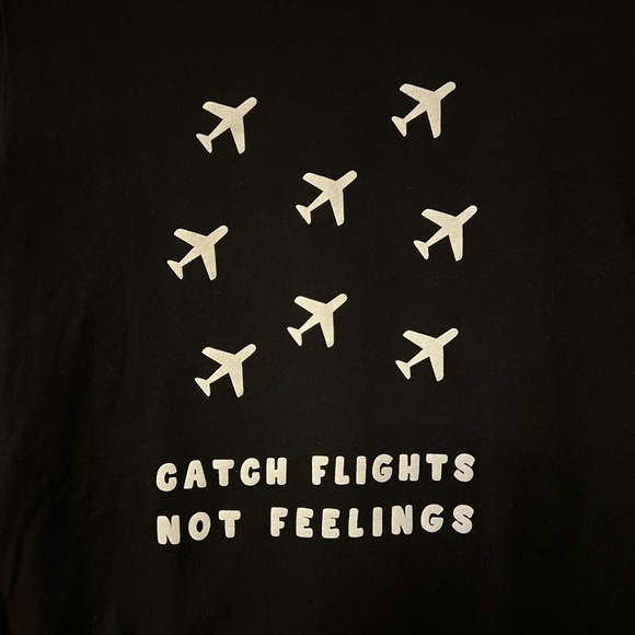 Serengetee Black T-Shirt “Catch Flights Not Feelings” - Picture 4 of 7